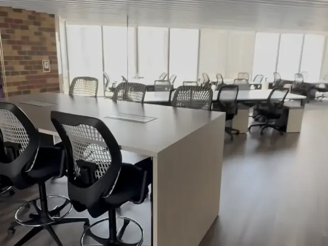Escritórios da sede inicial em Bocagrande, Cartagena das Índias