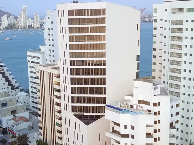 Escritórios da sede inicial em Bocagrande, Cartagena das Índias