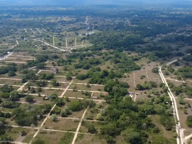 Terreno e envolvente do condomínio El Rancho I, em Santa Rosa de Lima
